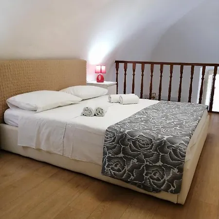公寓 Casa Lopj - Affitti Brevi Italia 巴里
